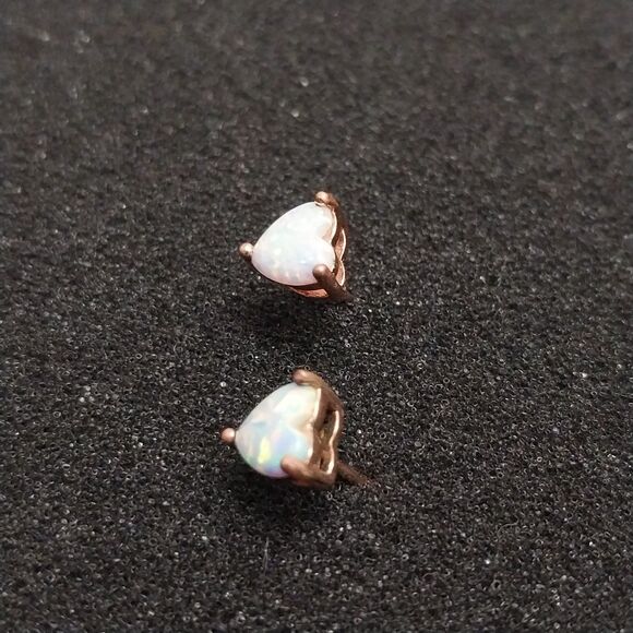 Vintage Heart Shaped Fire Opal Earrings Gold Studs #J048 - Picture 10 of 14